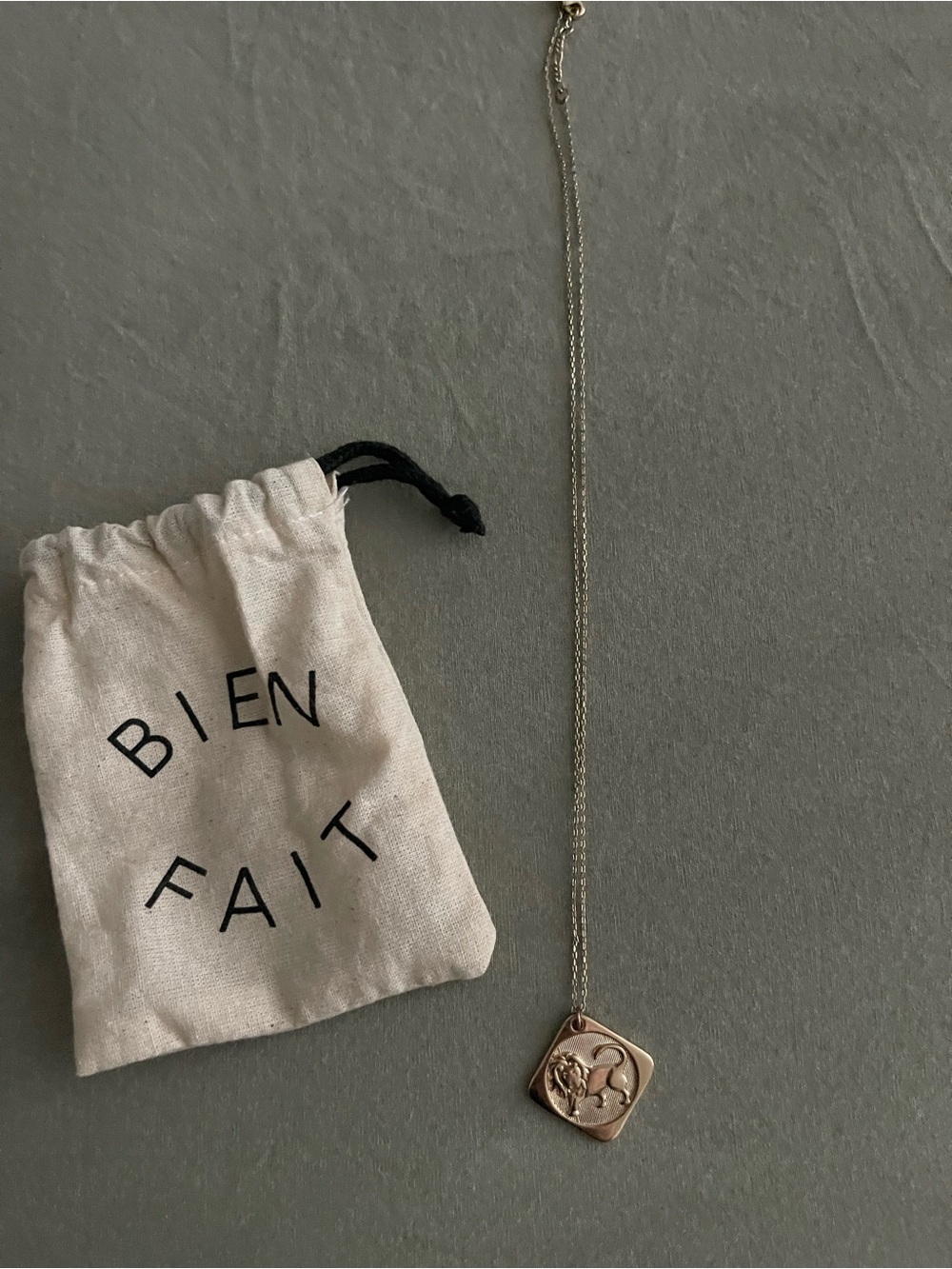 Madewell Zodiac Pendant Necklace - LEO